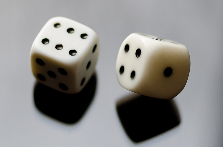 When selecting invoice software, it shouldn't be a roll of the dice. Base your choice on a few important factors.