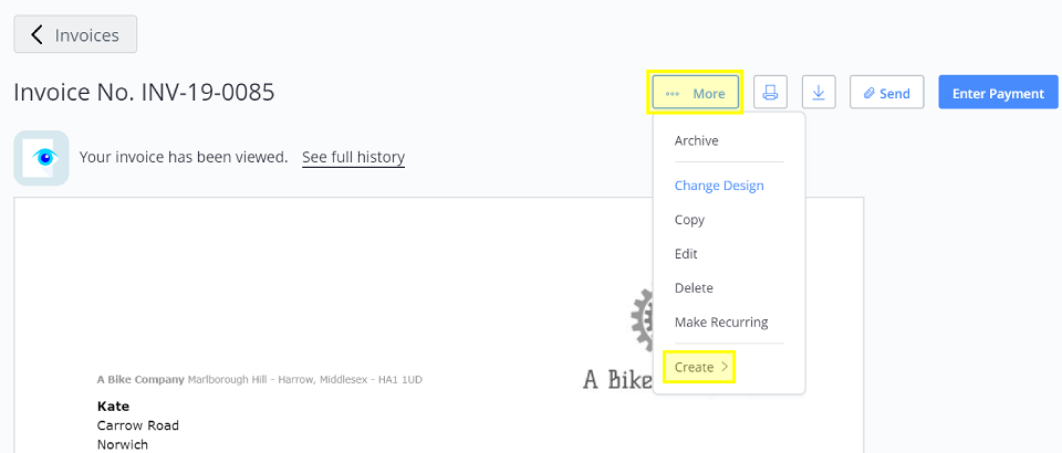 A screenshot showing how to create a credit note with Debitoor invoicing software