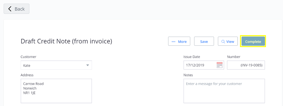 A screenshot of Debitoor invoicing software, showing how to create a credit note